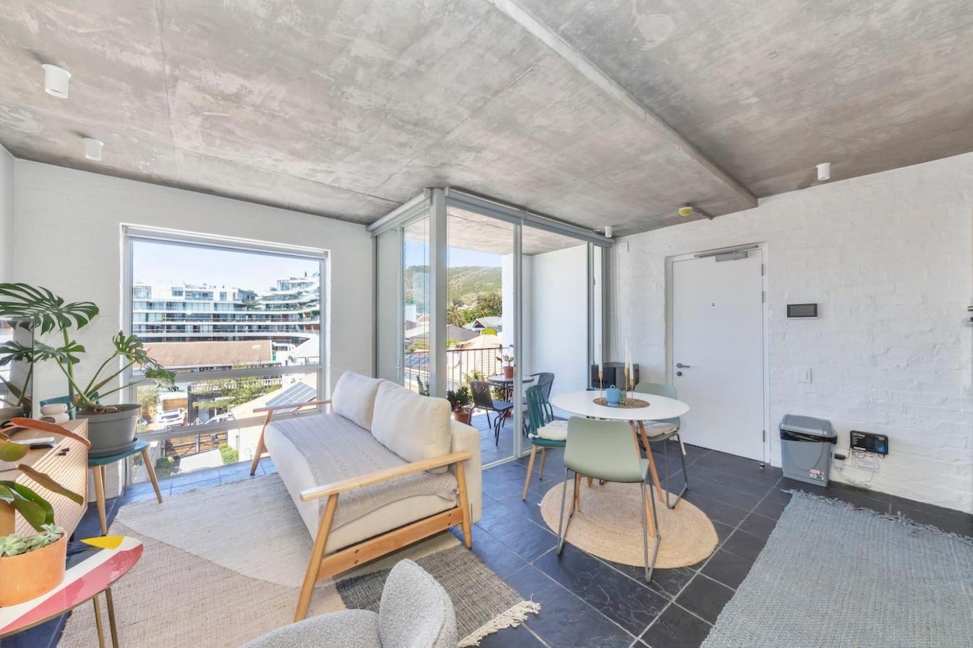 Seaside 9 Mins To Queens Beach! Inn Cape Town