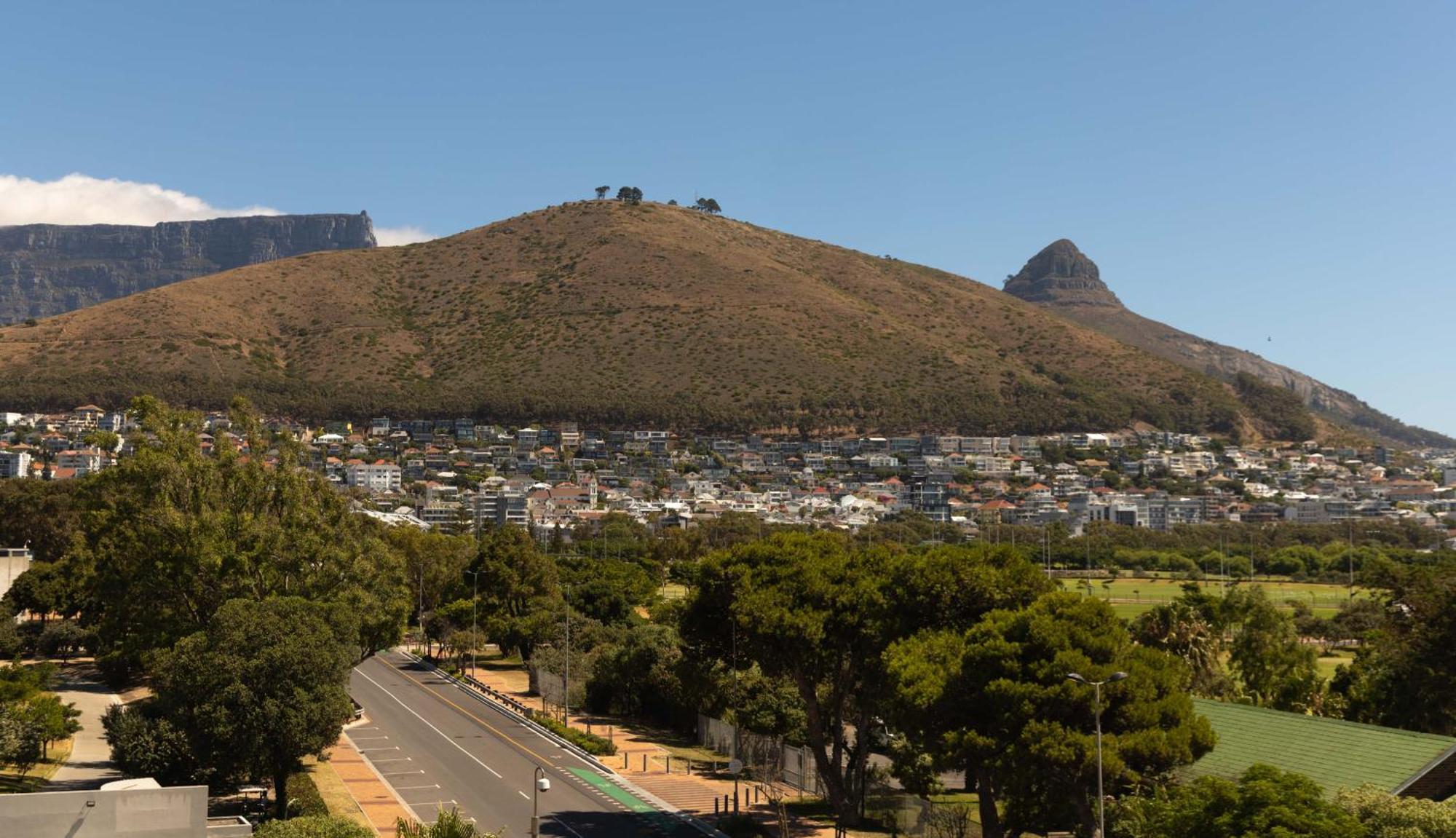 Blue In Mouille Point Apartment Cape Town