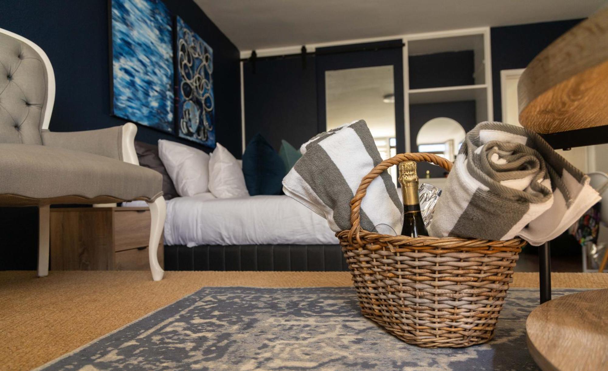 Apartment Blue In Mouille Point