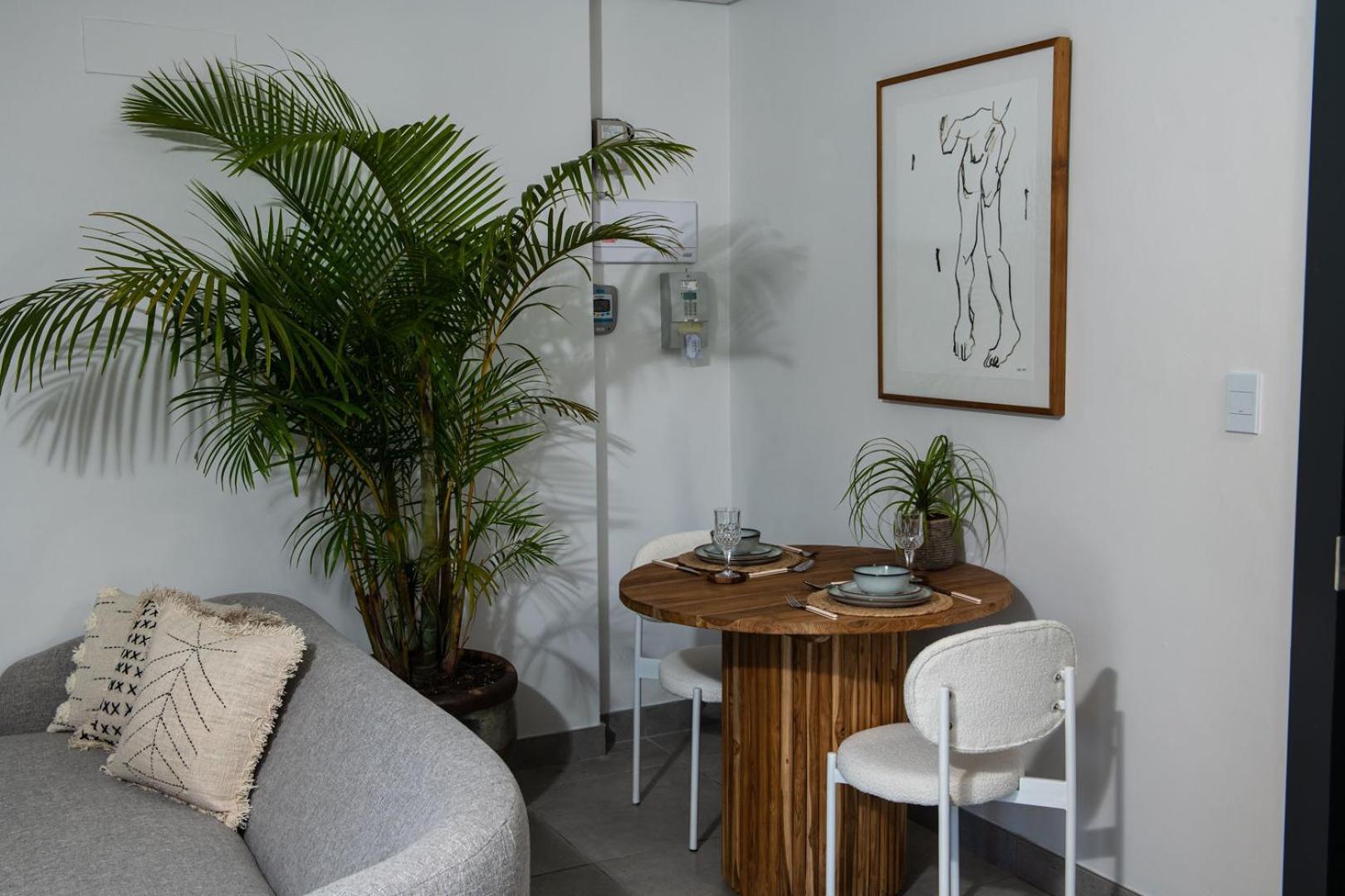3 On Albany Luxury Apartment *
