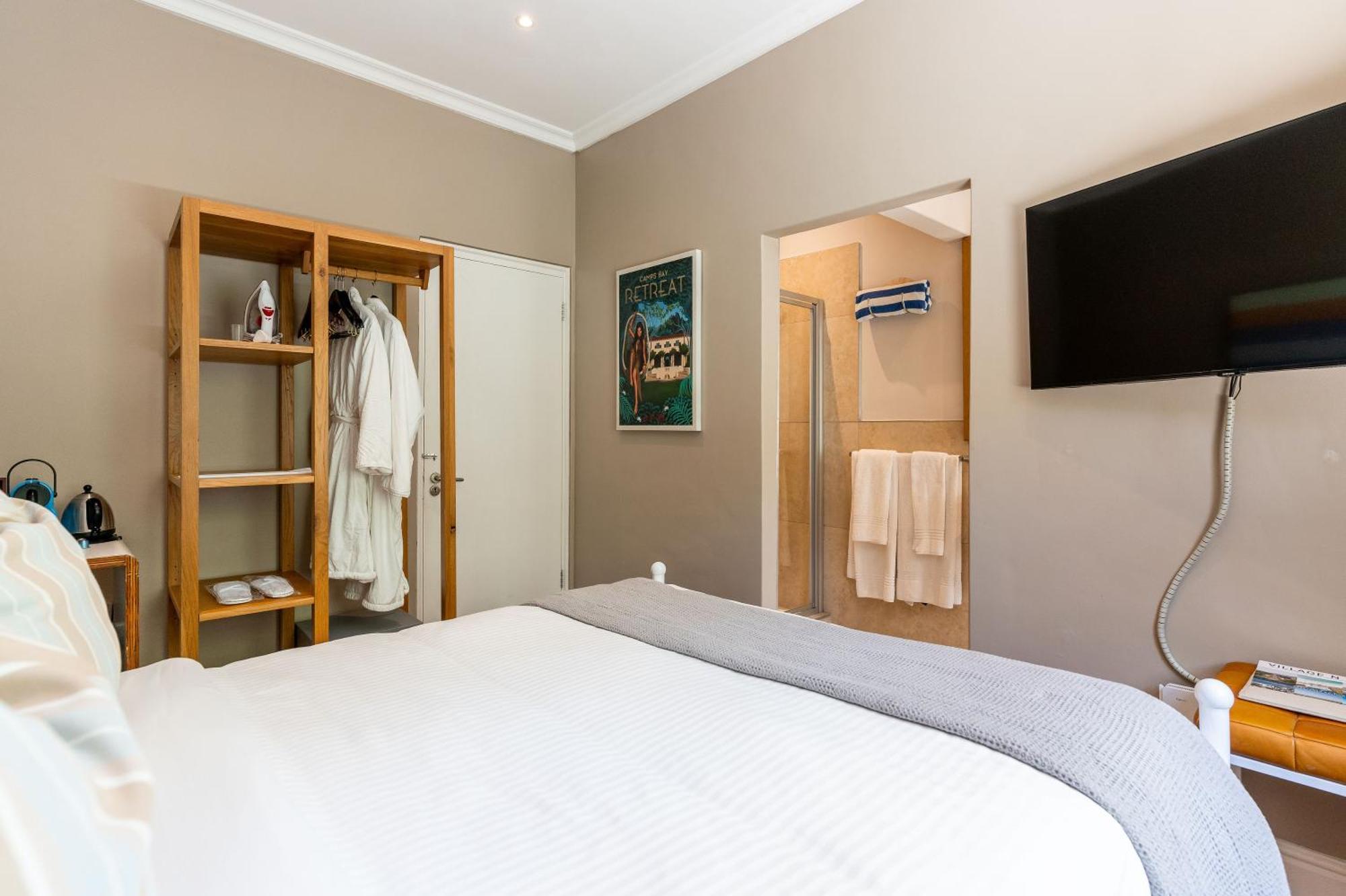 Camps Bay Forest Pods * Cape Town