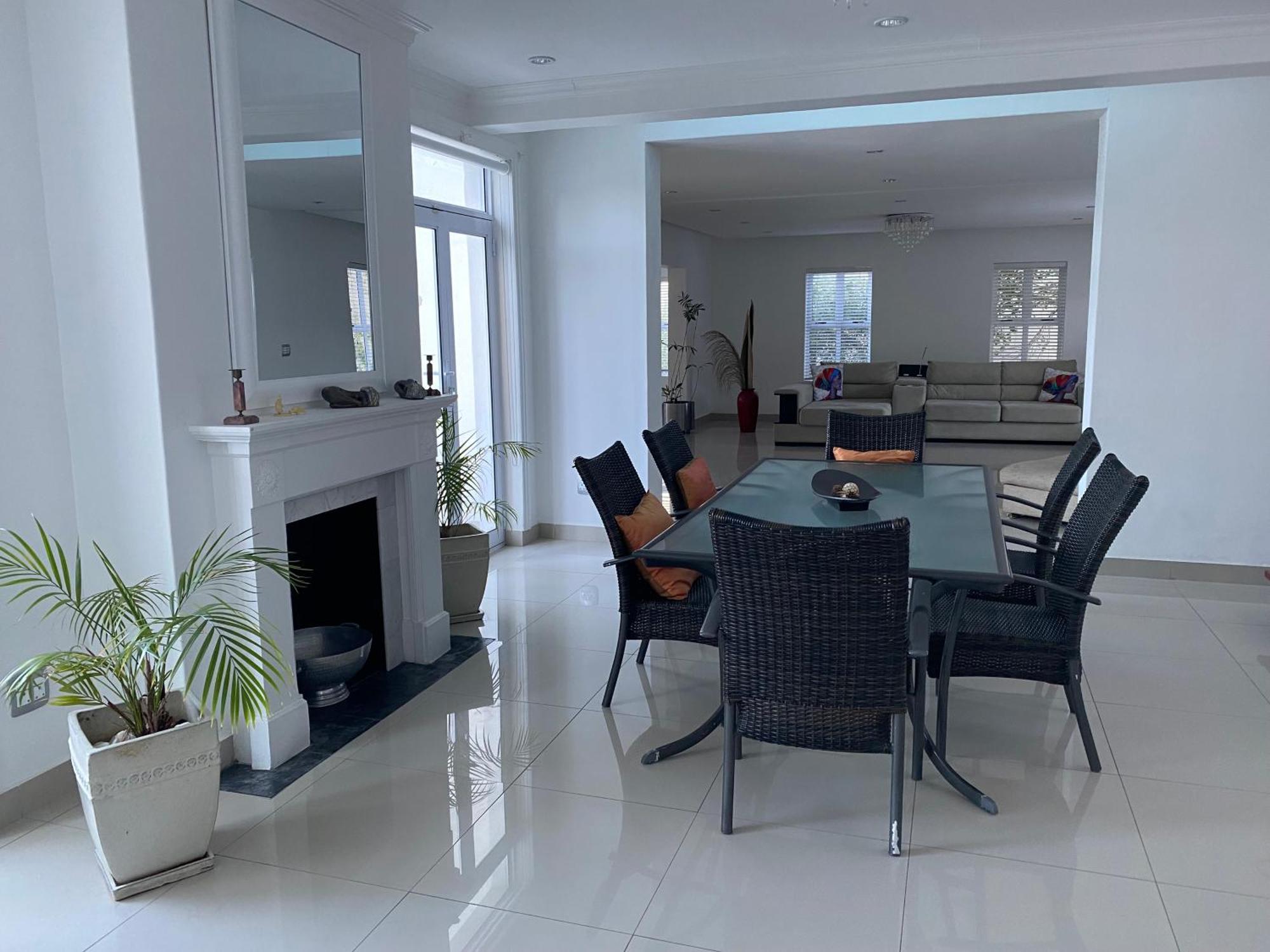 Villa Livadia Palace Hout Bay