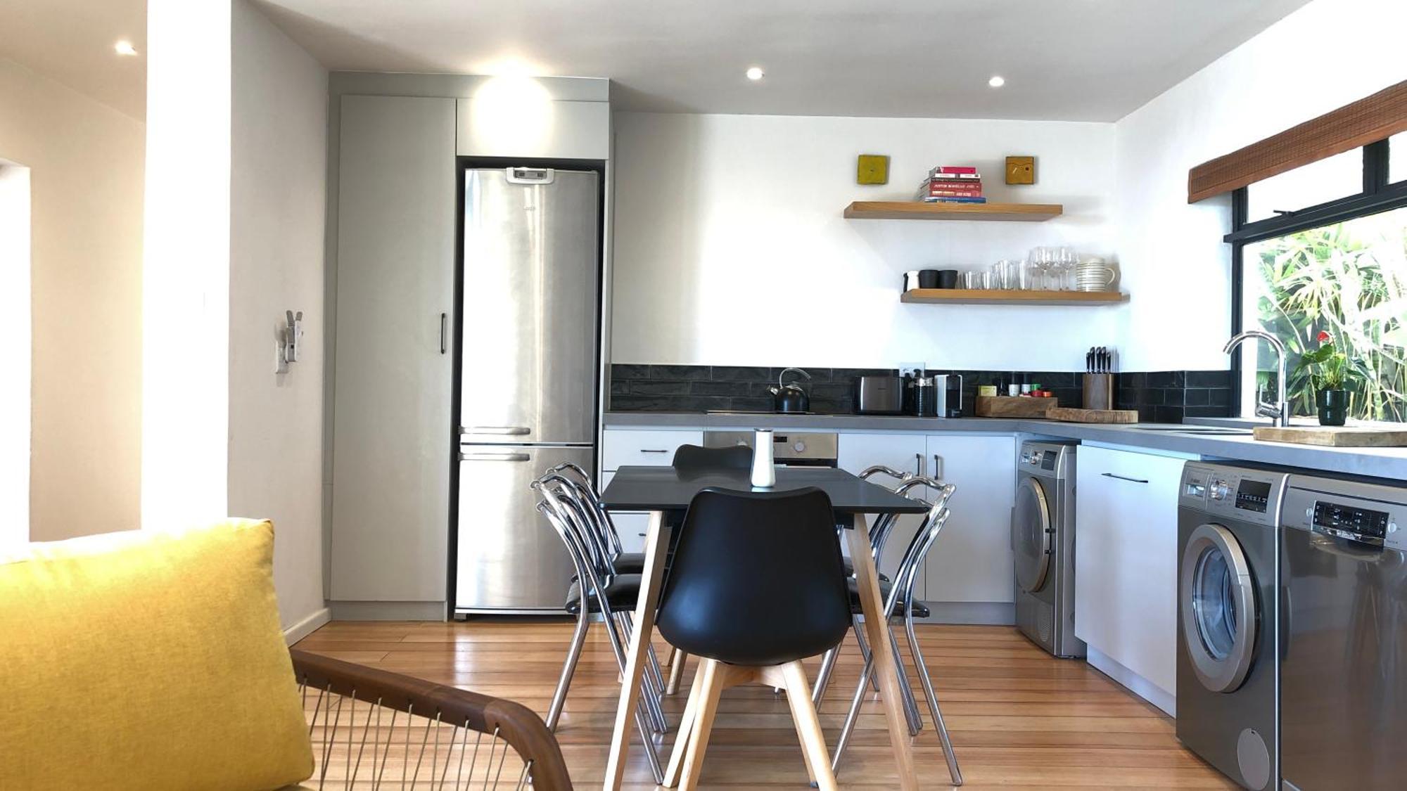 Mountain And Harbour Views - Grand Vue Holiday home *