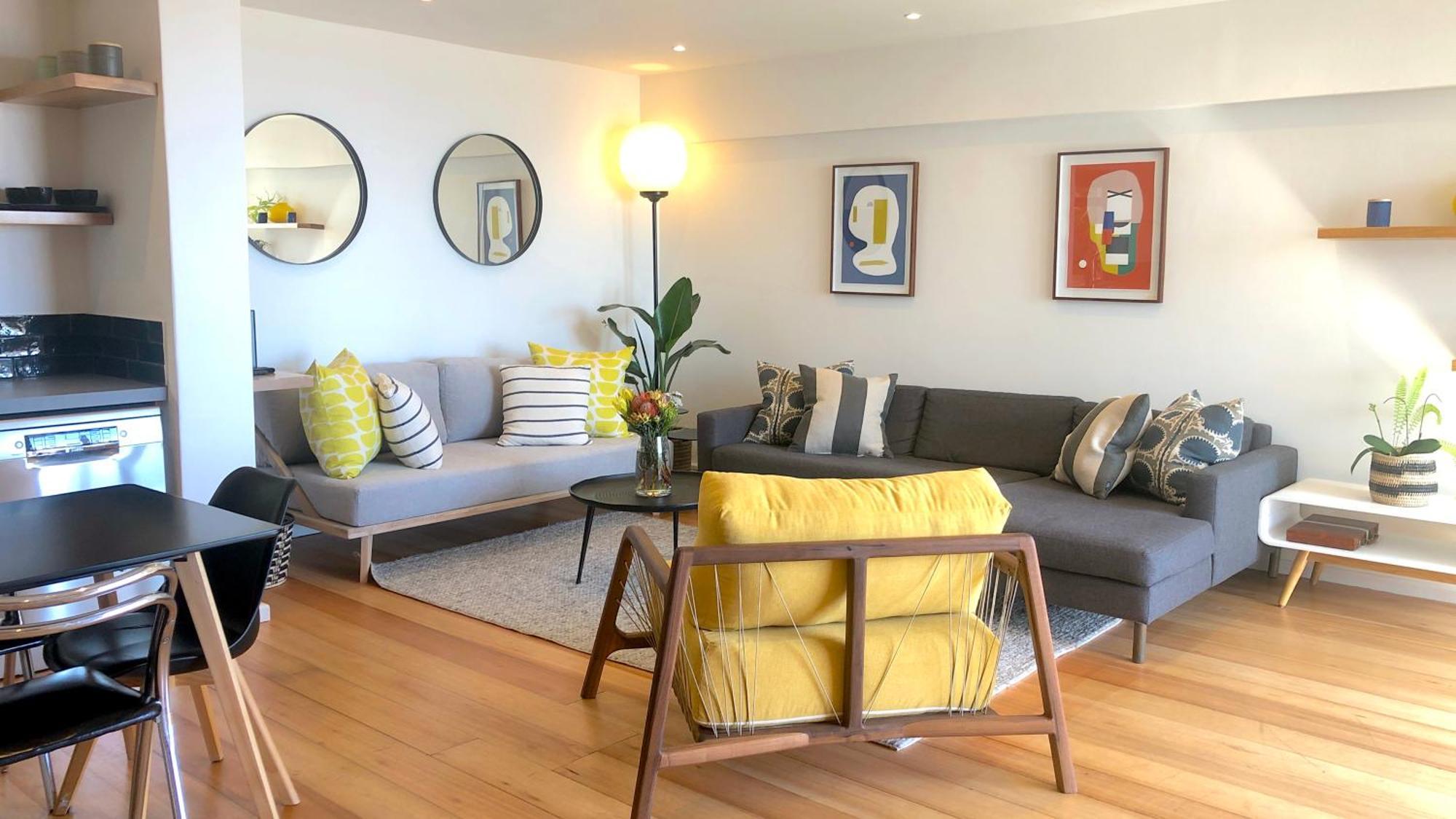Mountain And Harbour Views - Grand Vue Cape Town
