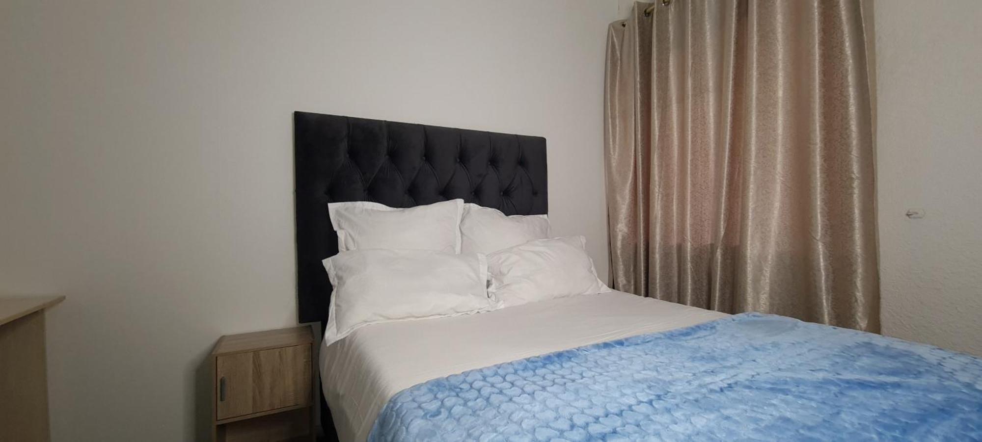 Ojong's Court Bellville Guest house *