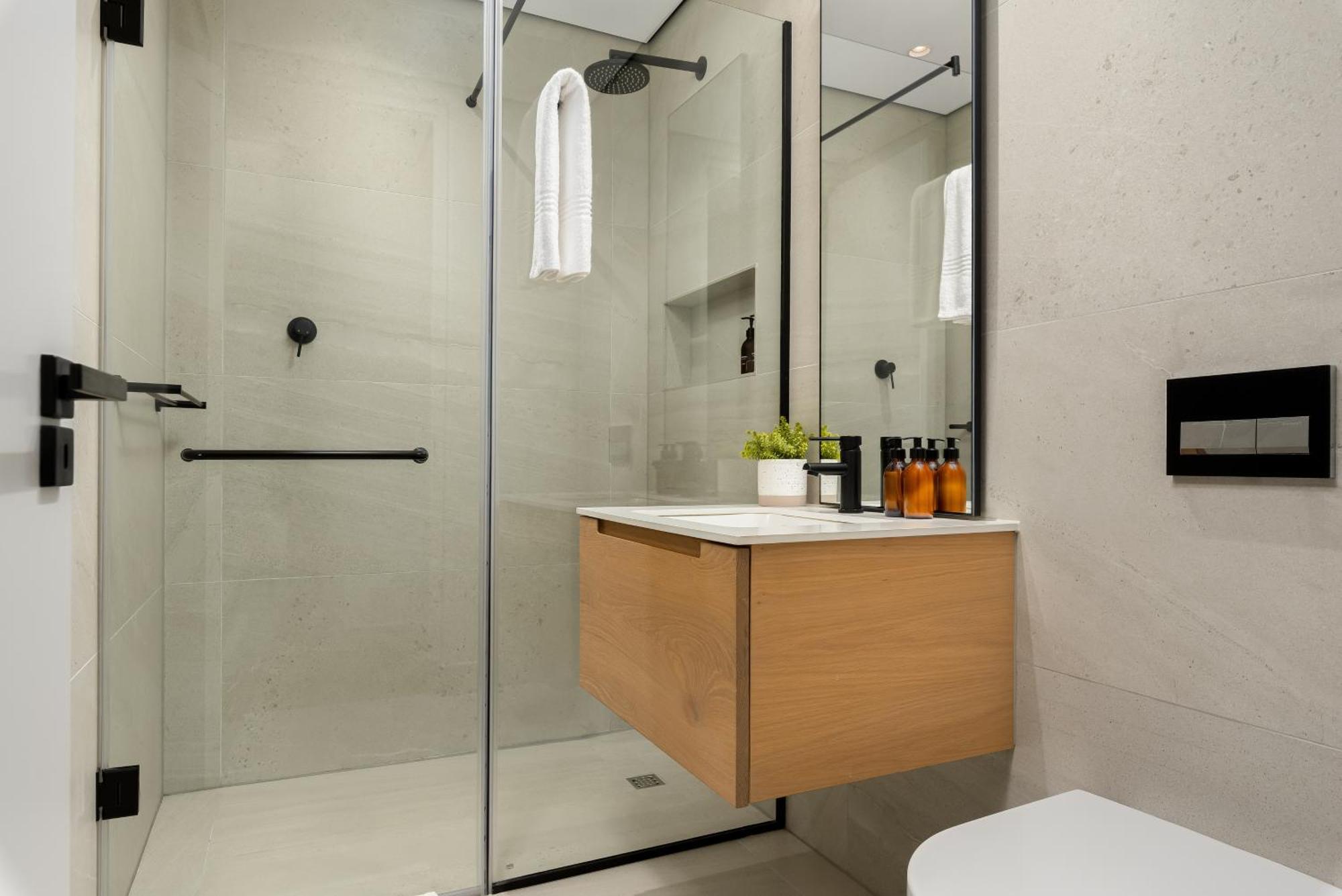 169 On Main Luxury Apartamento *
