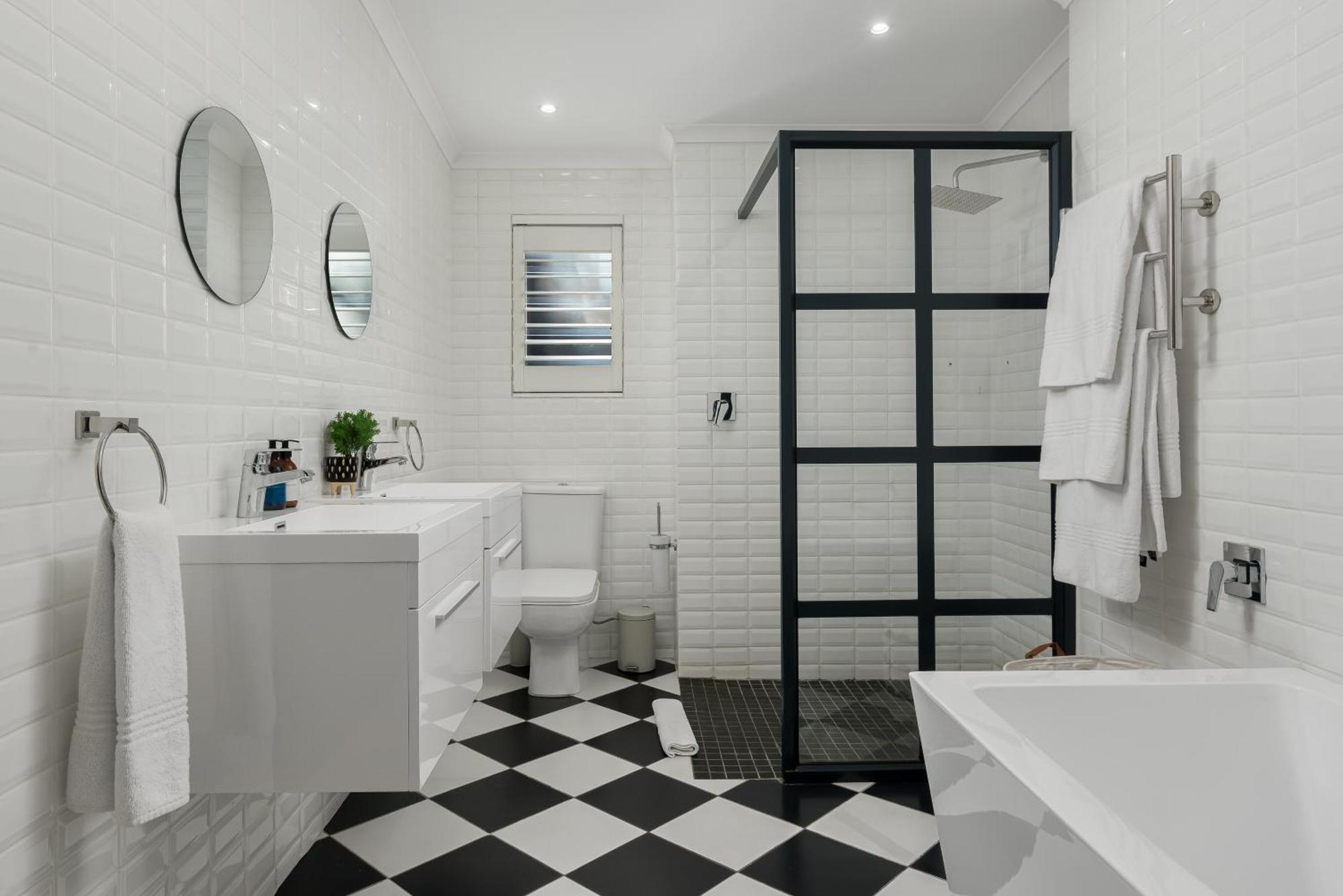 Luxury Oasis, Lifestyle Villa, Pool & Gym * Cape Town