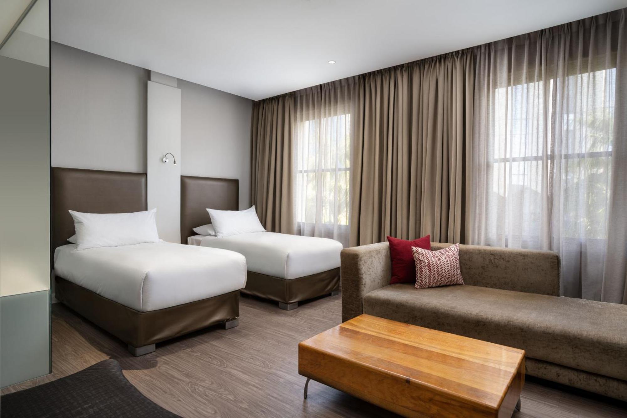 Protea By Marriott Waterfront Breakwater Cape Town