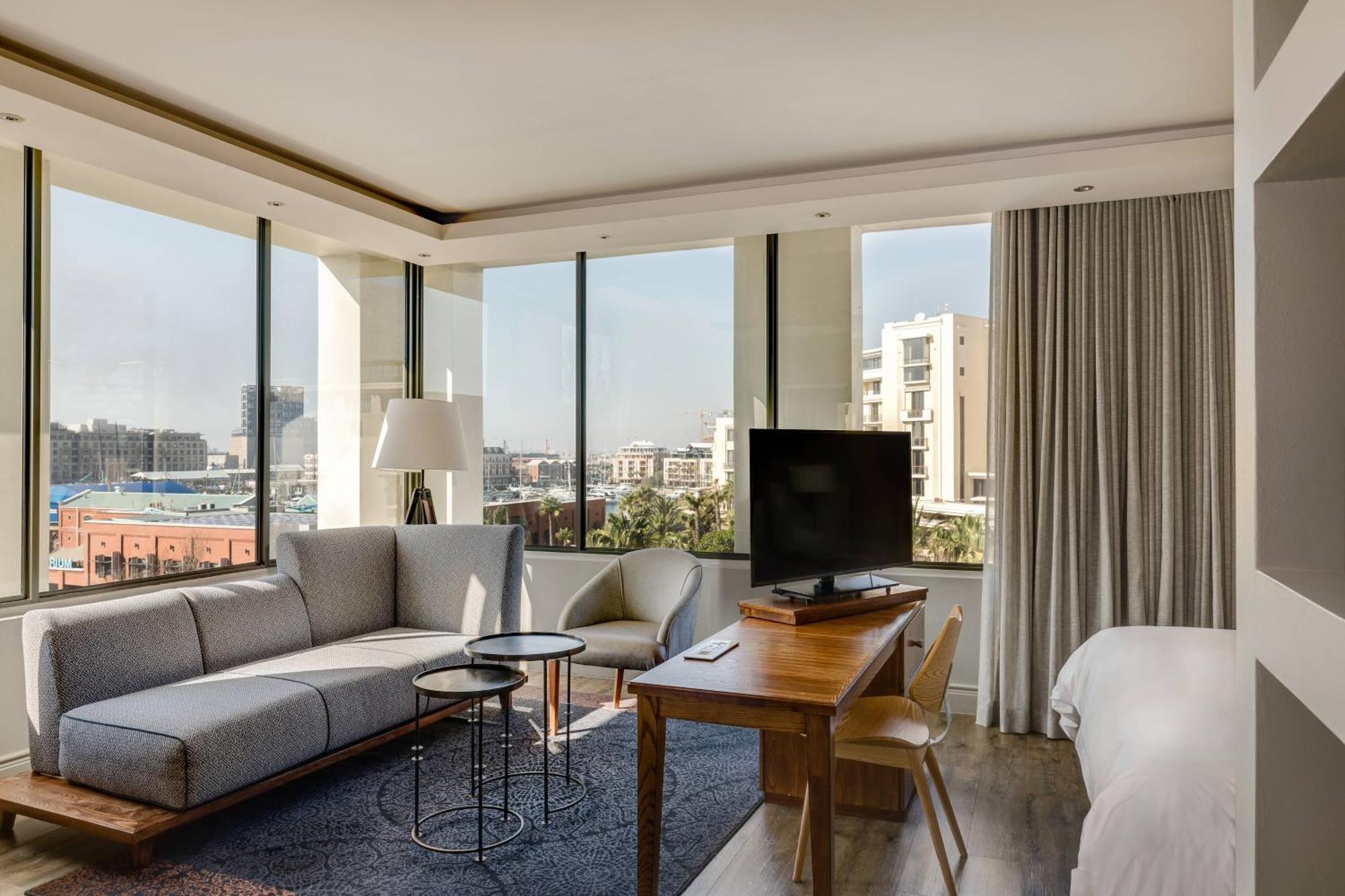Hotel Protea By Marriott Waterfront Breakwater