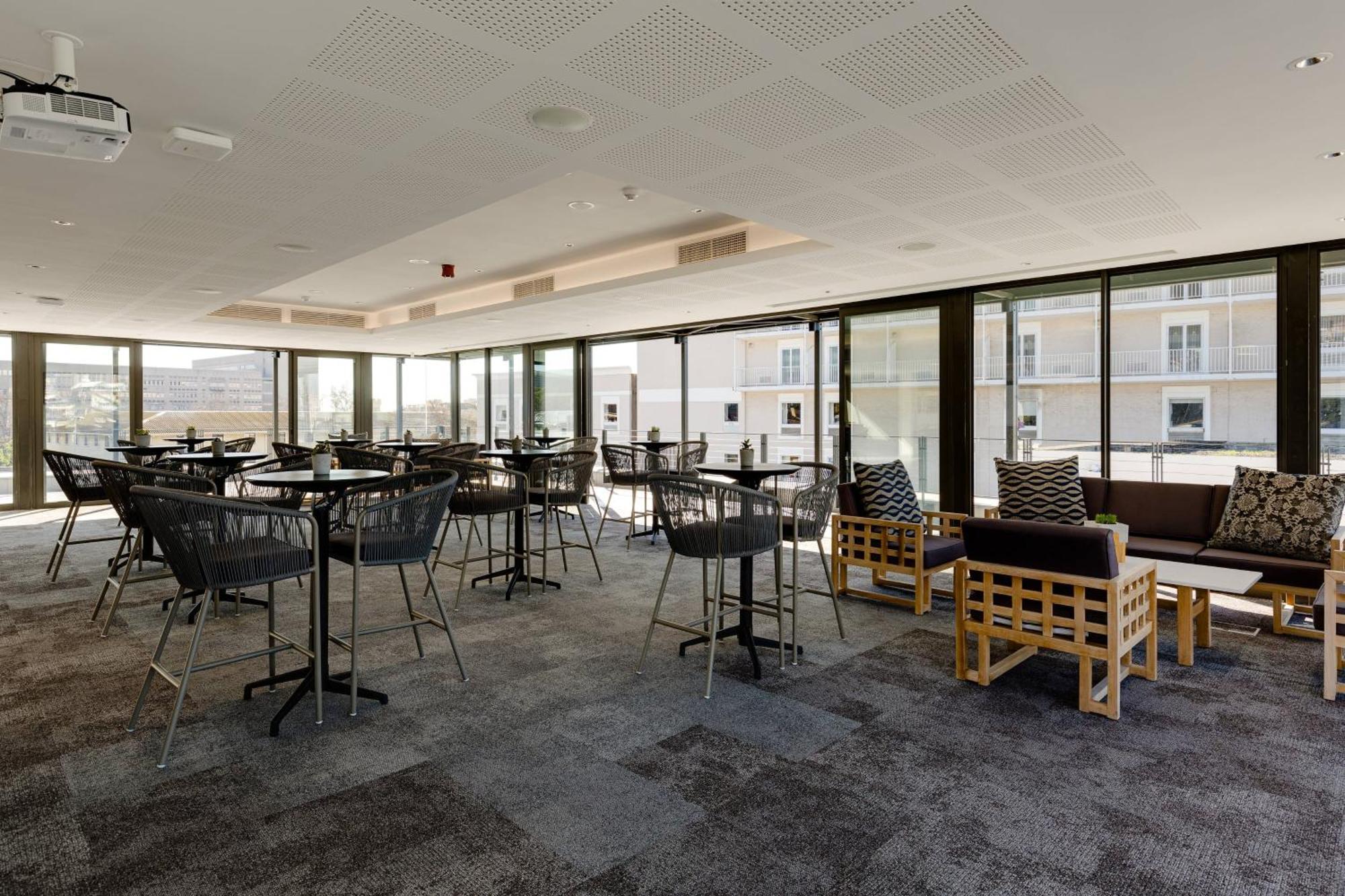 Hotel Protea By Marriott Waterfront Breakwater 3*