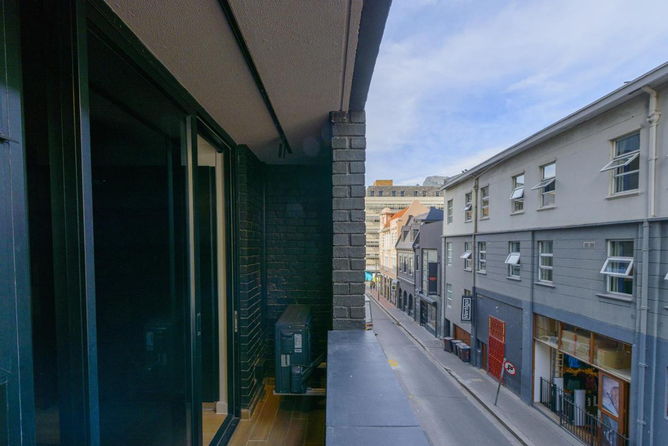 In The Heart Of Action - Discover, Explore, Relax Apartment