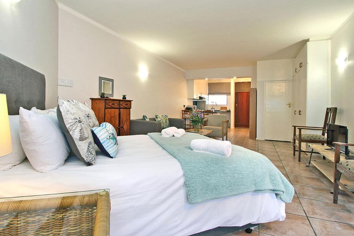Blue Waters 12 In Sea Point * Cape Town