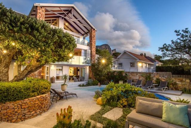 Far Horizons Villa *