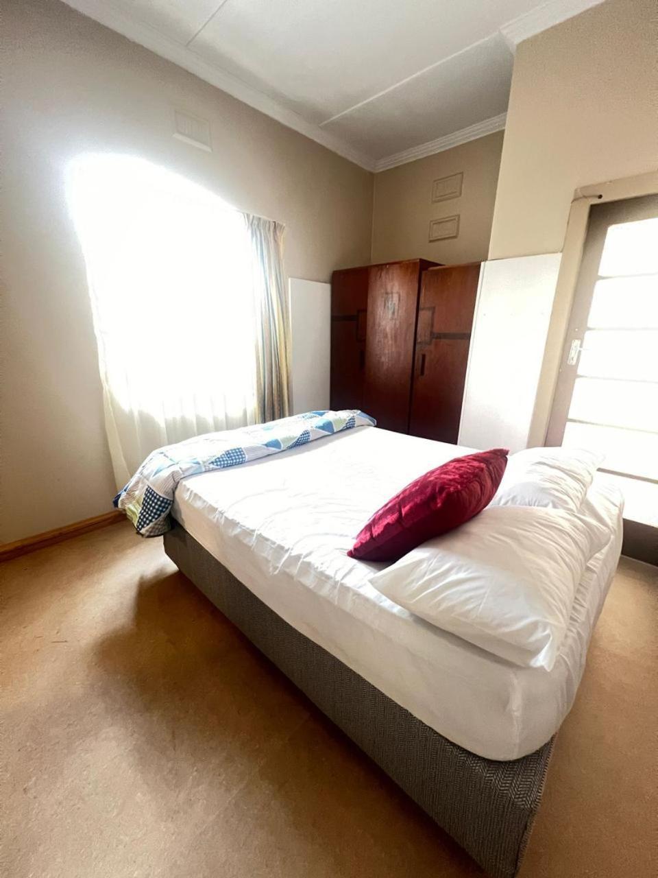 Triple S Guest house Cape Town