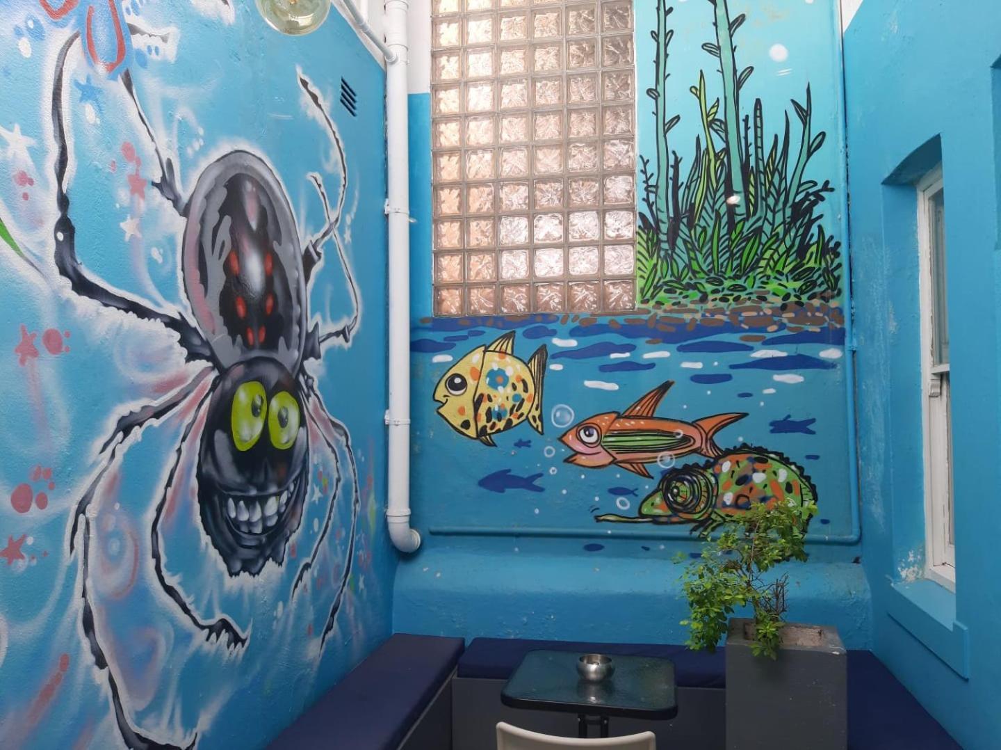 Daddy Long Legs Art Hotel