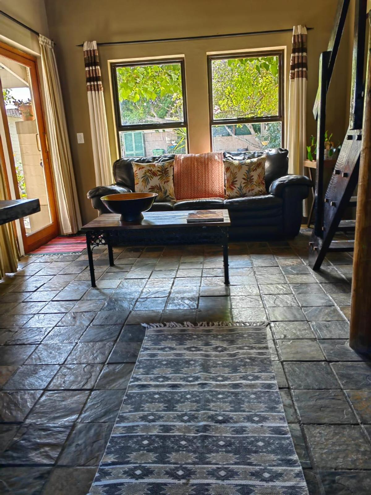 Teas & Seas Self Catering Apartment Cape Town