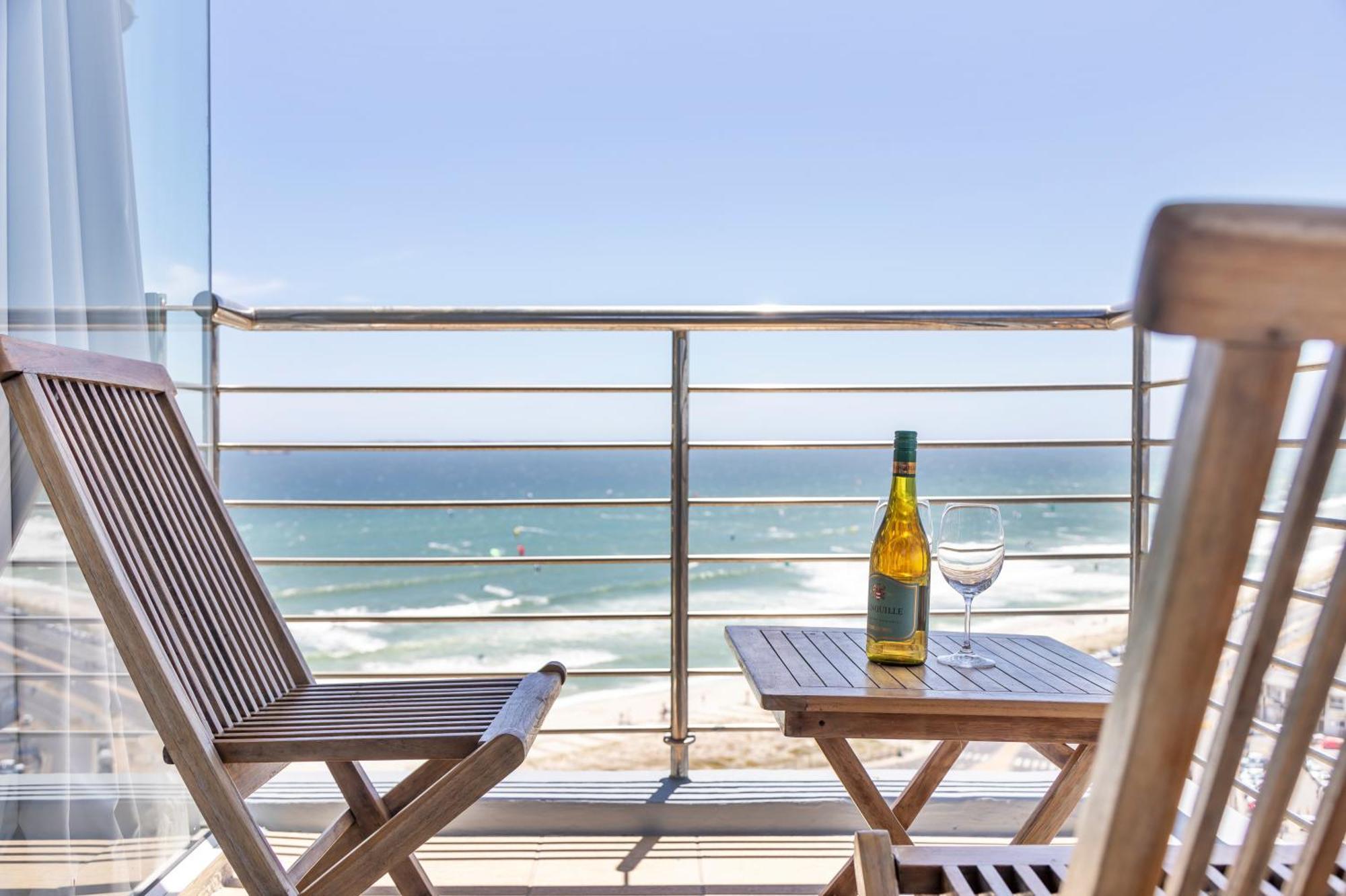 Horizon Bay 1306 Beachfront Bloubergstrand By Hmh *