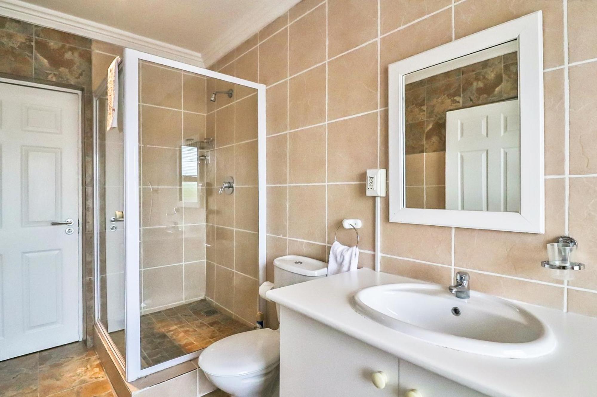 Guest house Kwantu 2