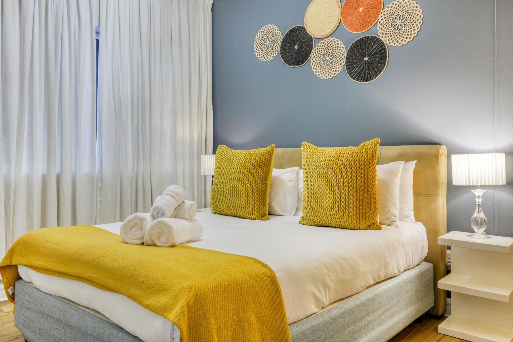 Authentic Near The Waterfront Cape Town