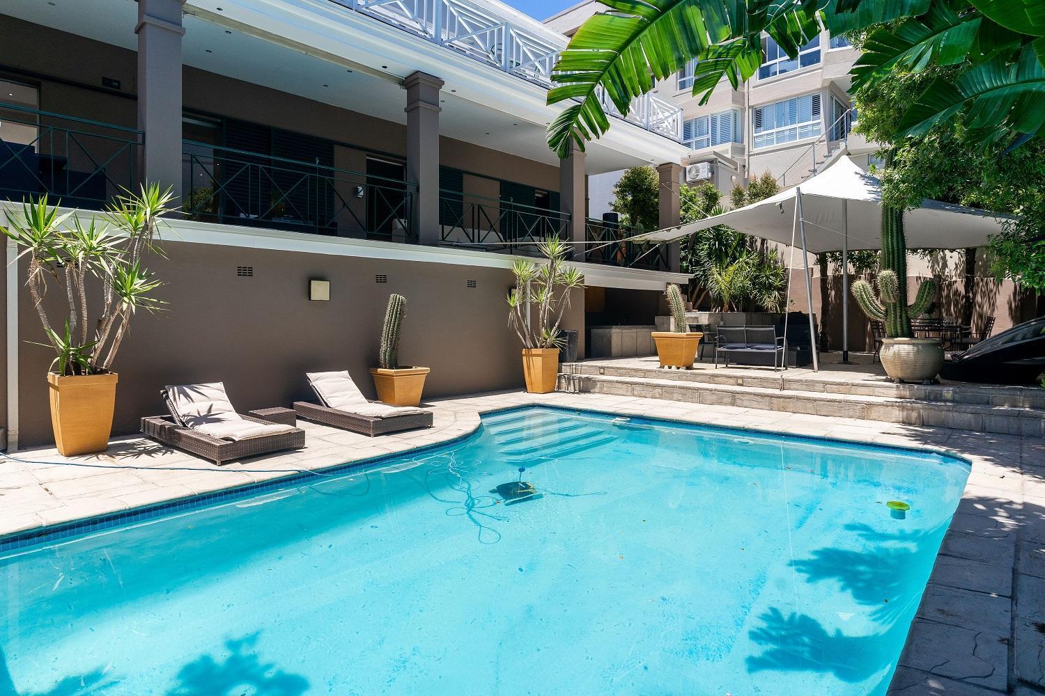 Something Special In Glitzy Camps Bay *