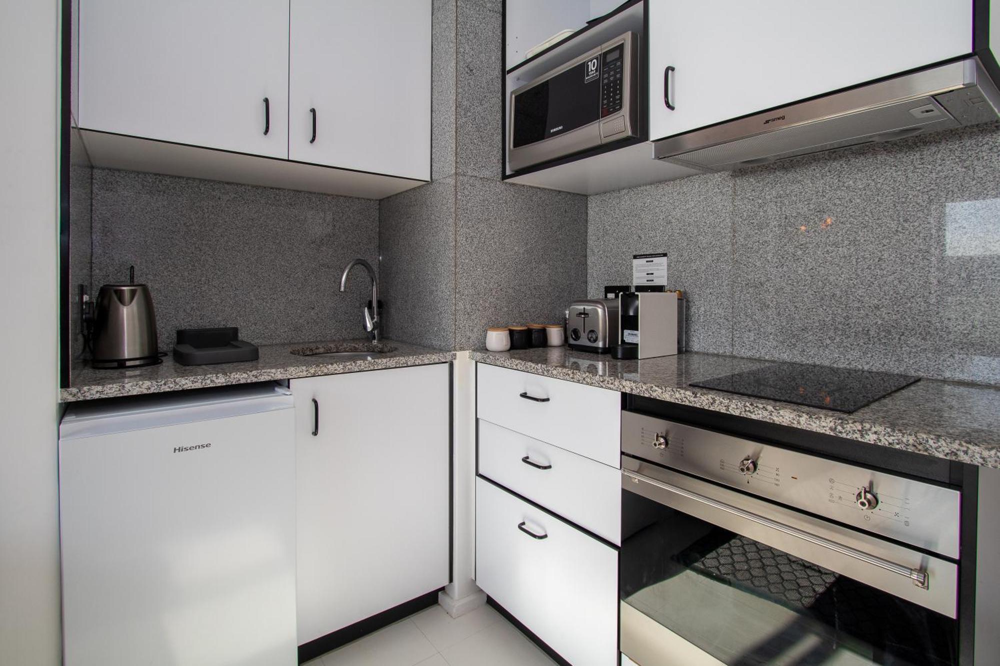 Spectacular 1 Bedroom Flamingo Cape Town