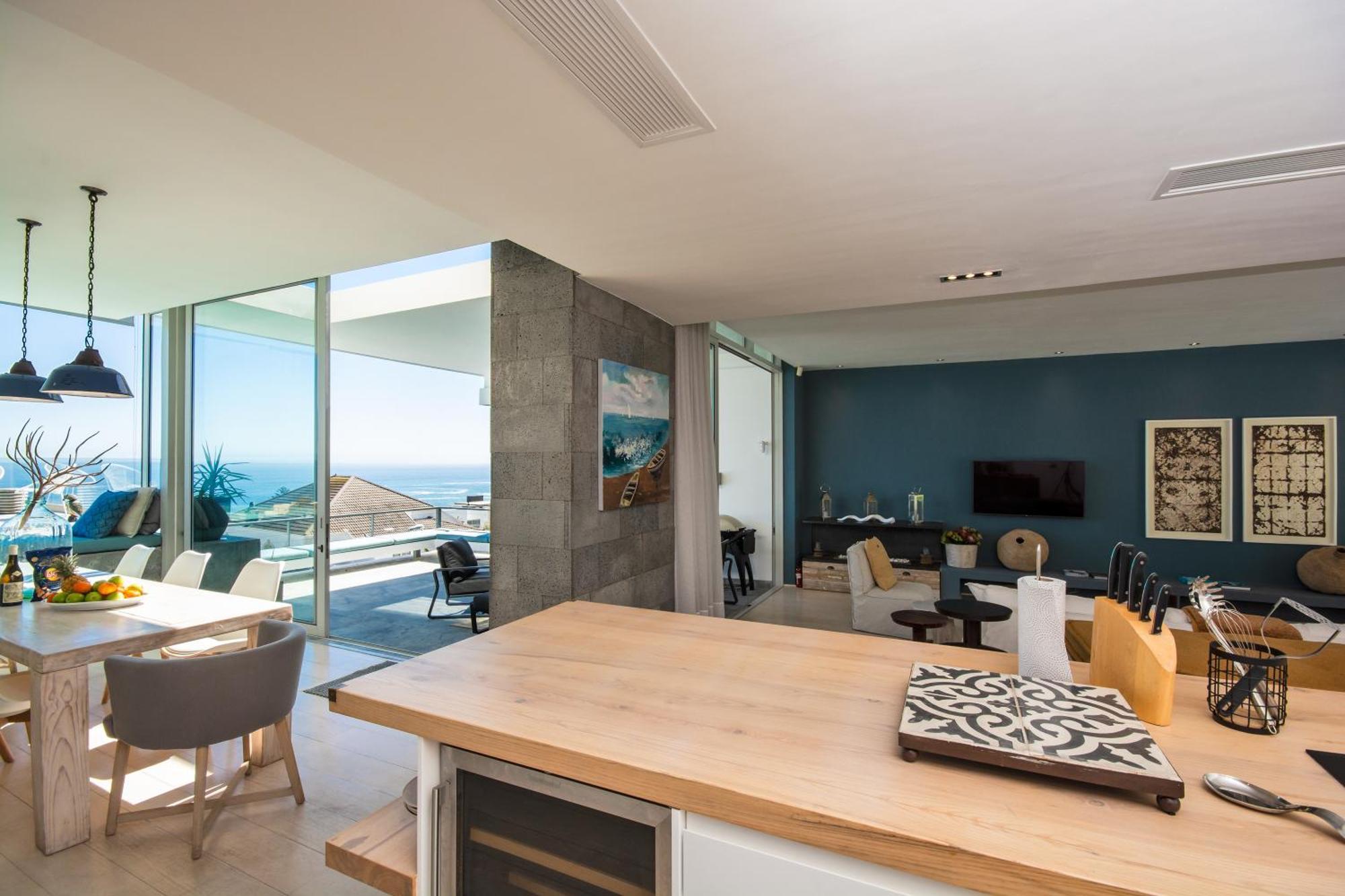 Luxury Camps Bay Penthouse With Spectacular Views Apartment *