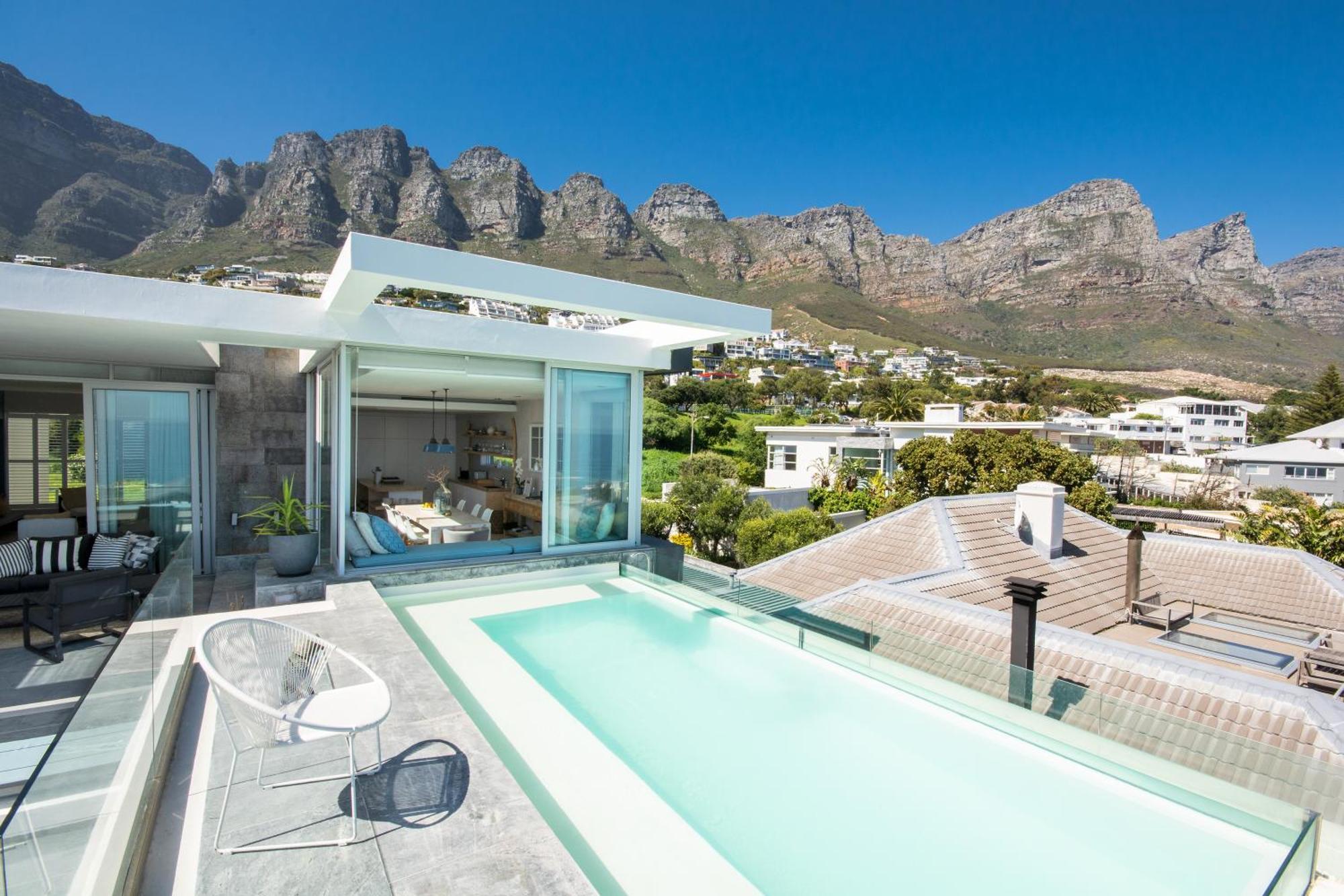 Luxury Camps Bay Penthouse With Spectacular Views