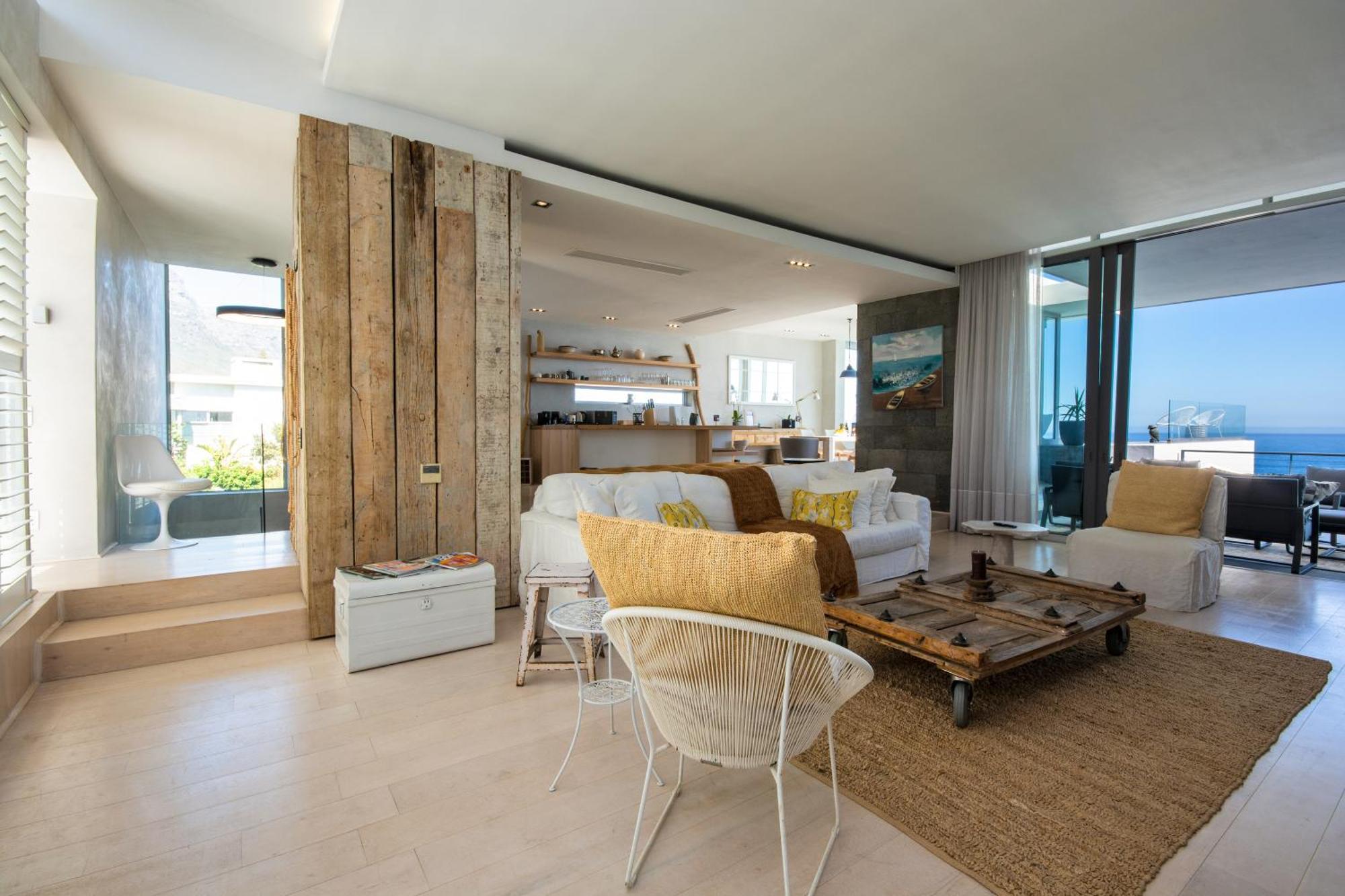Apartment Luxury Camps Bay Penthouse With Spectacular Views *