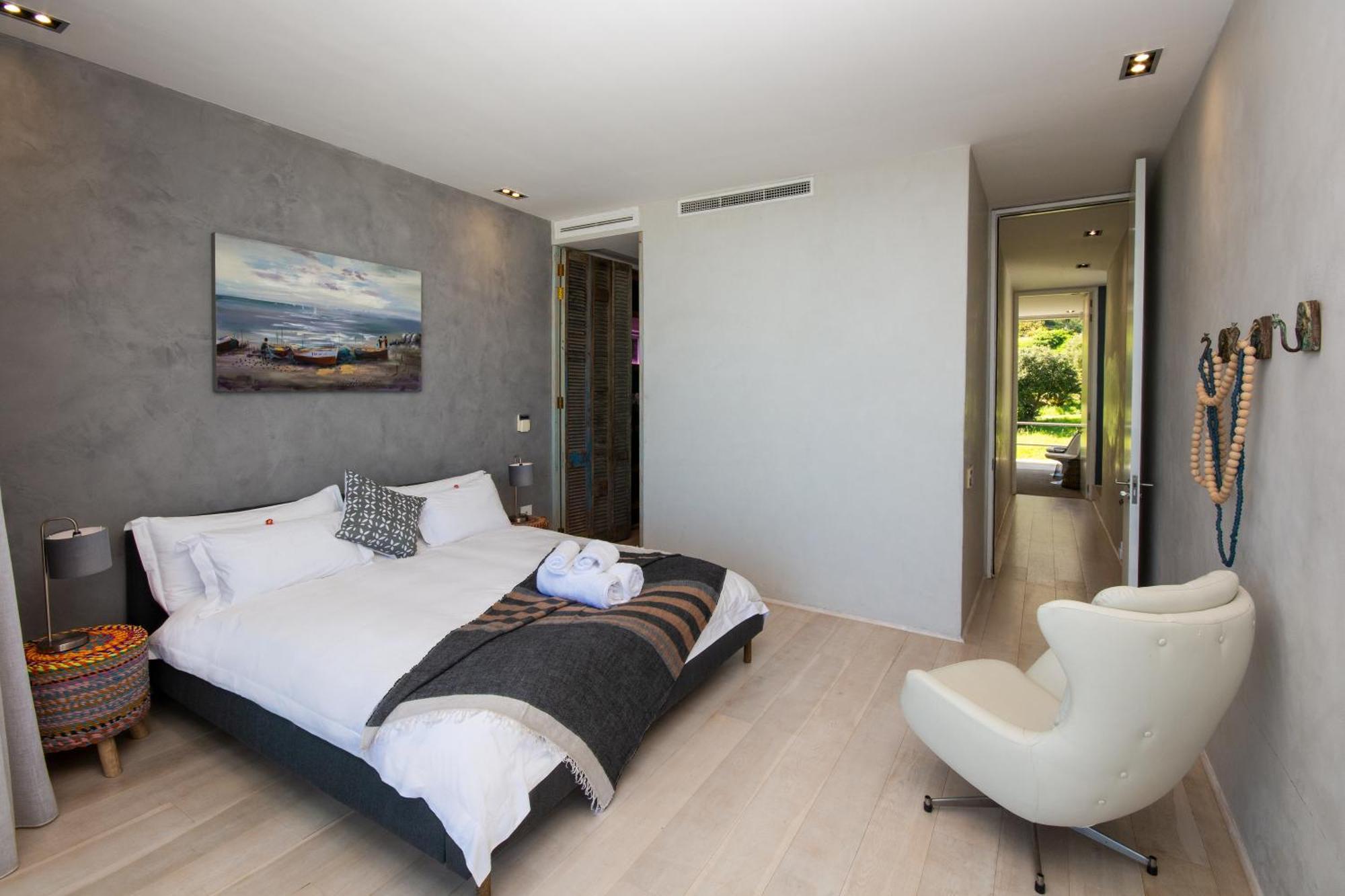 Luxury Camps Bay Penthouse With Spectacular Views * Cape Town