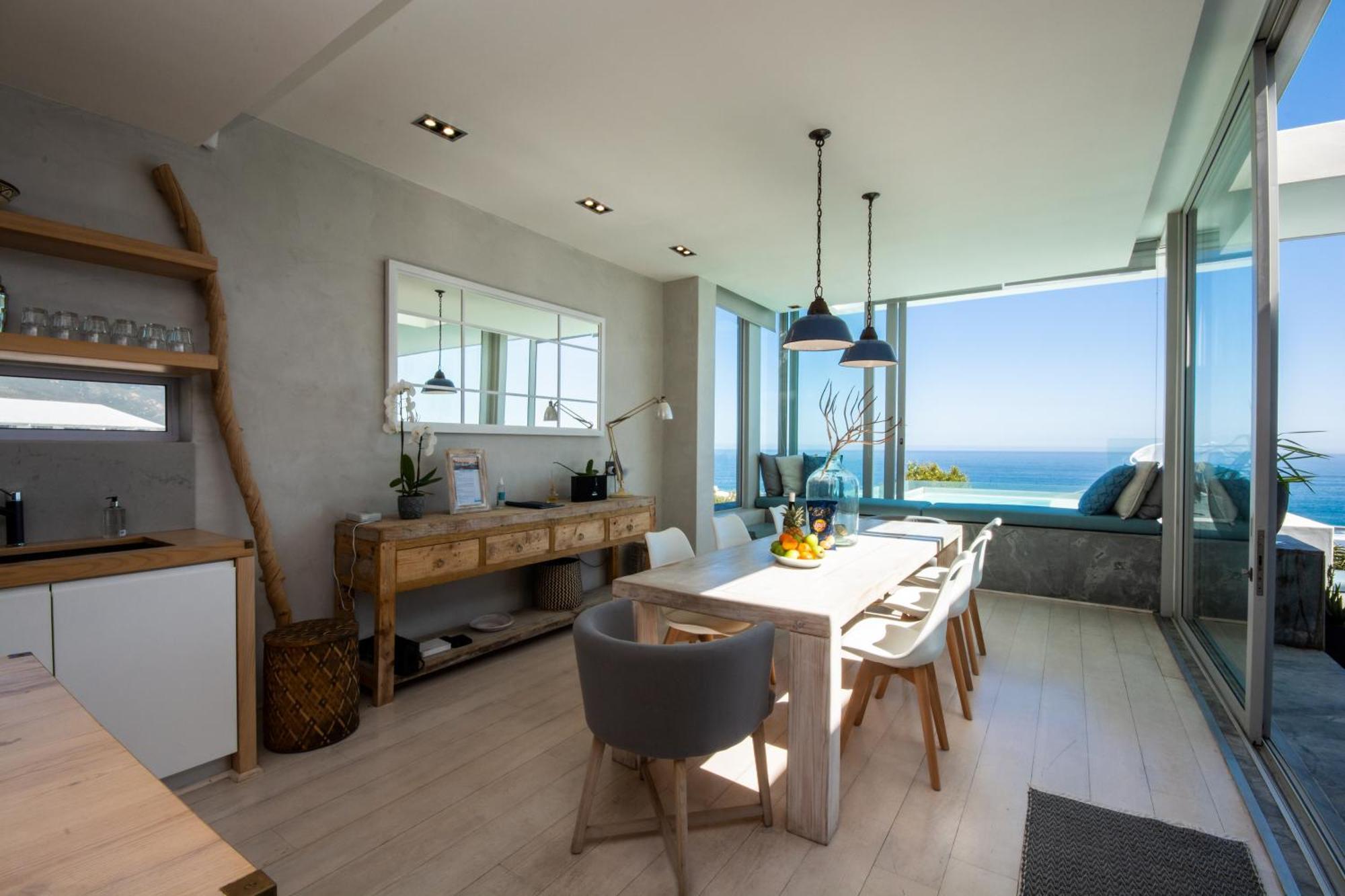 Luxury Camps Bay Penthouse With Spectacular Views