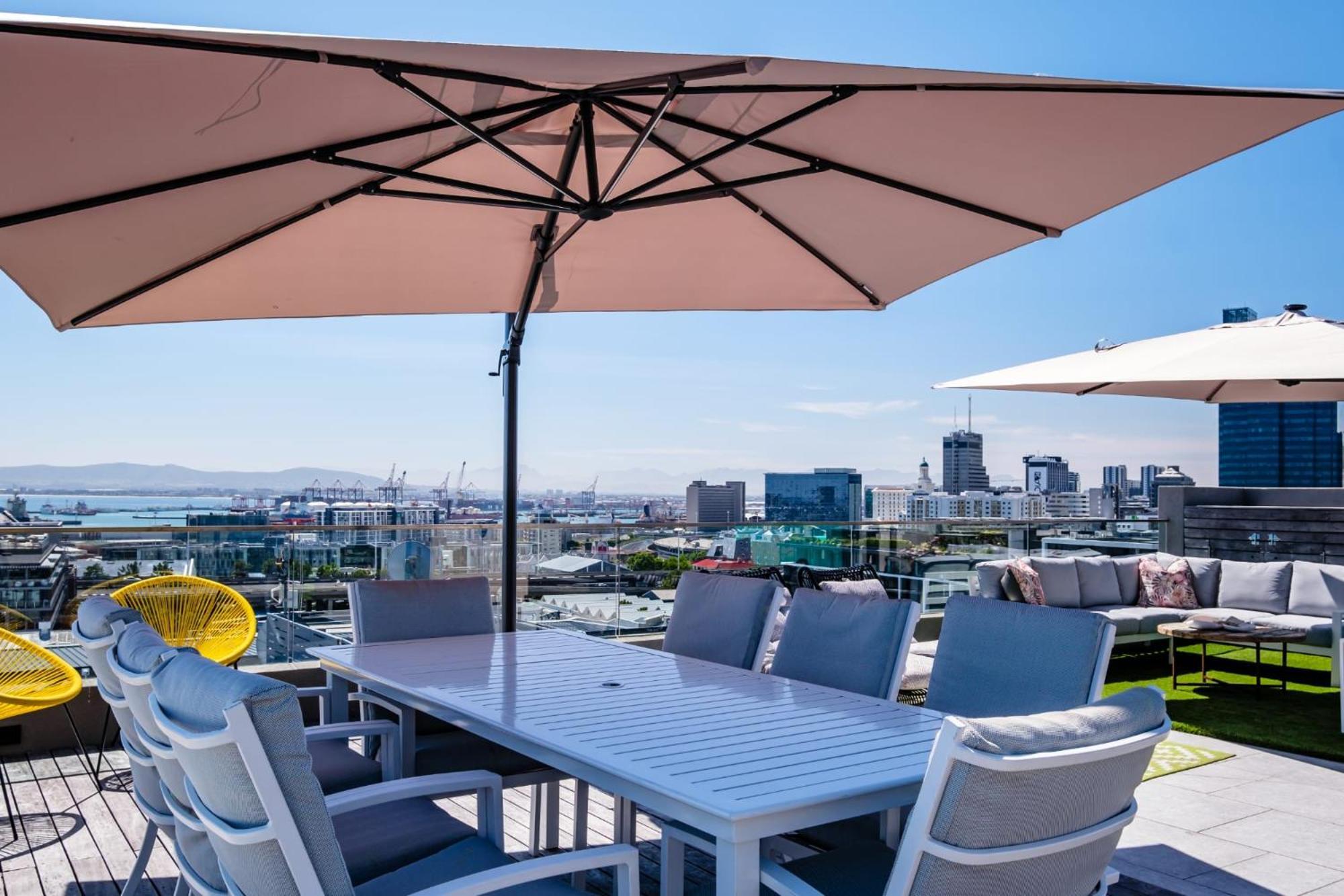 Apartment Summit On Quarter