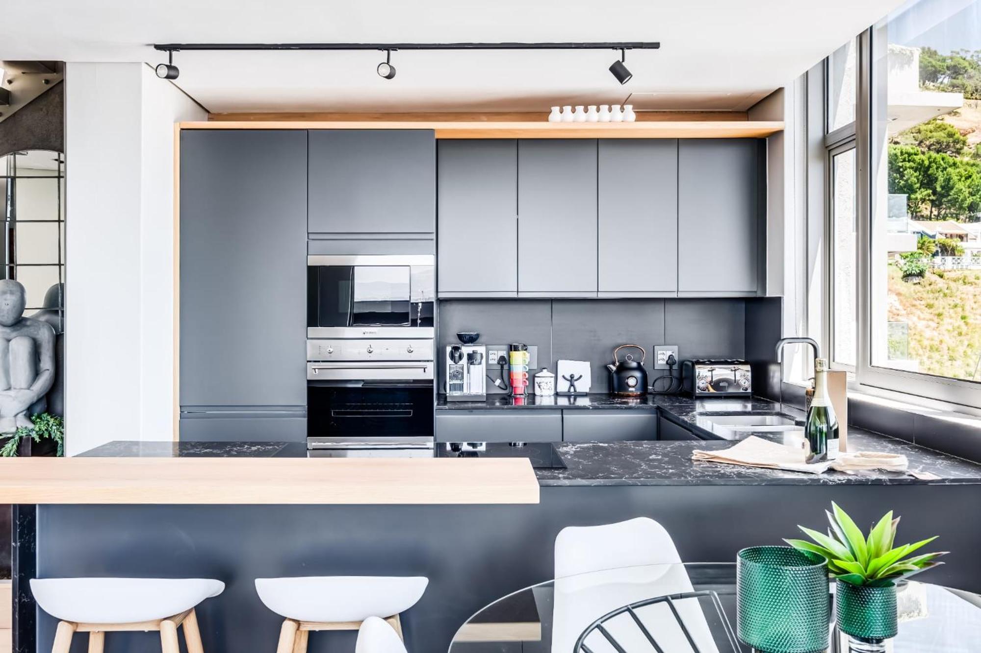 Apartment Summit On Quarter