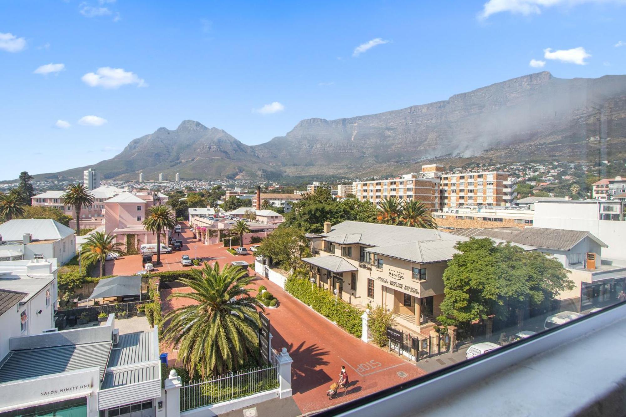 Apartment Langholm 45 On Kloof By Host Agents