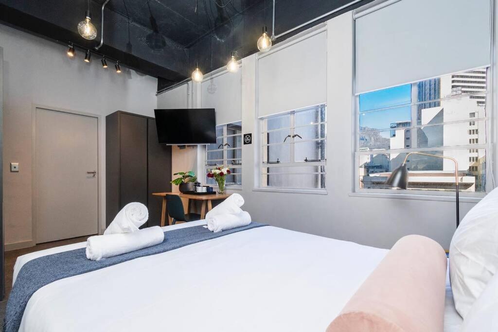 Chic Blackbrick * Cape Town