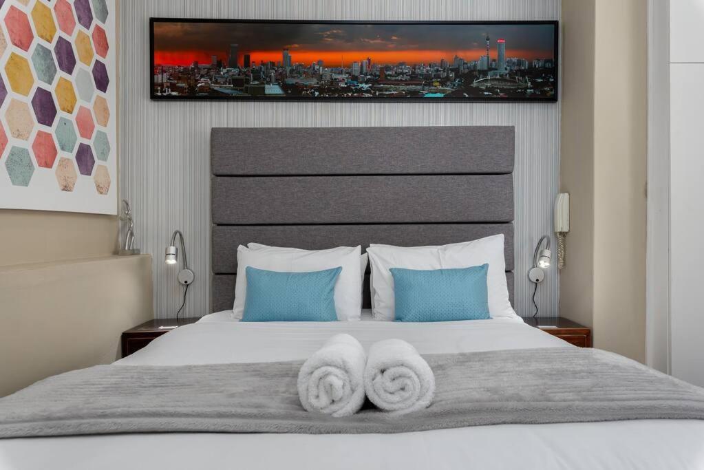 Apartment Mount Carmel - Secure, Cozy And Great Location Cape Town