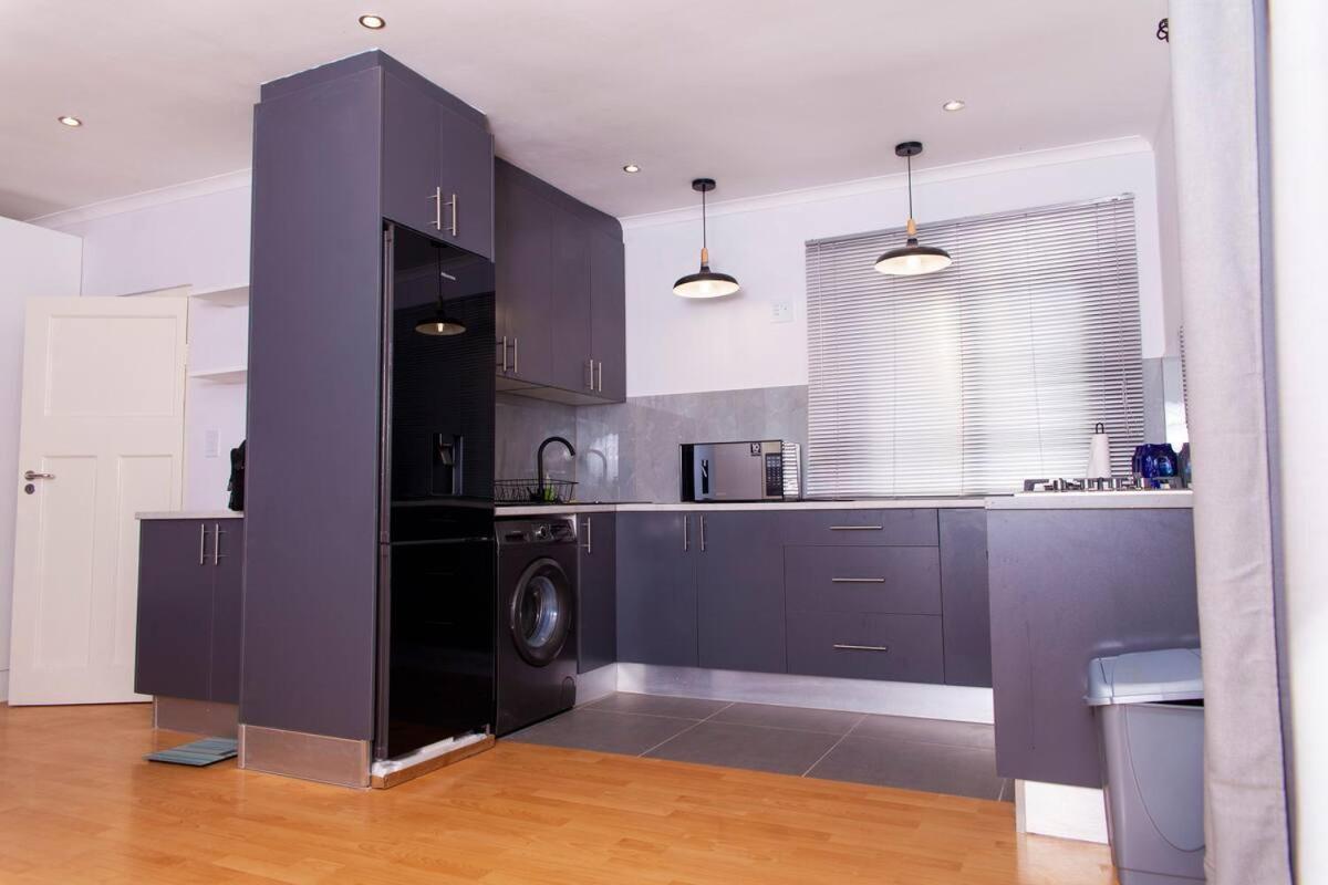 Apartment 3 On The Fairway Pinelands Cape Town
