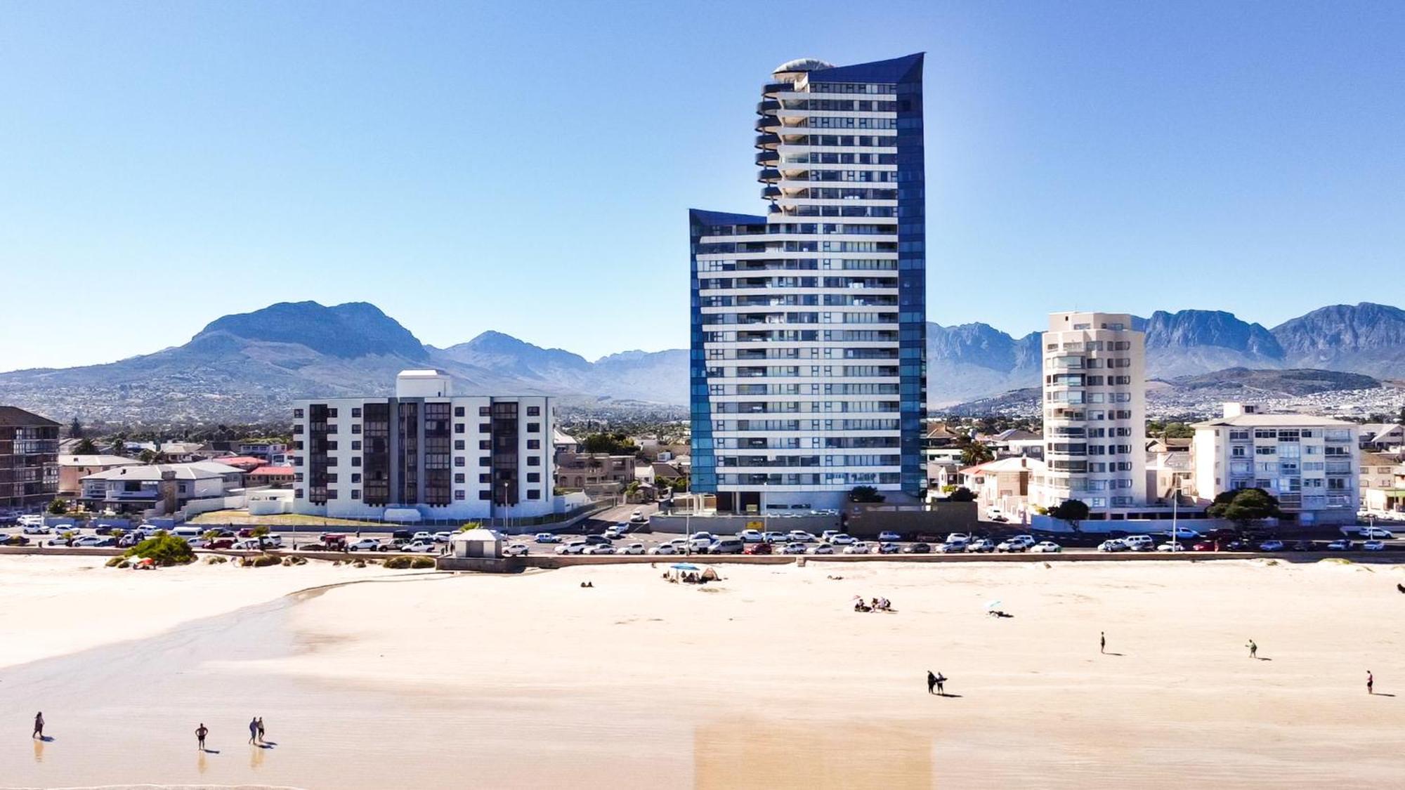 Topaz 801 Luxury On Front, South Africa Apartment Cape Town