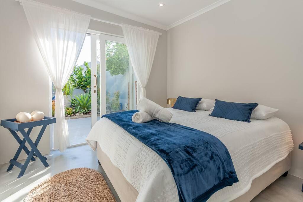 Kom4Nest 2Br Pool, Solar Apartment *