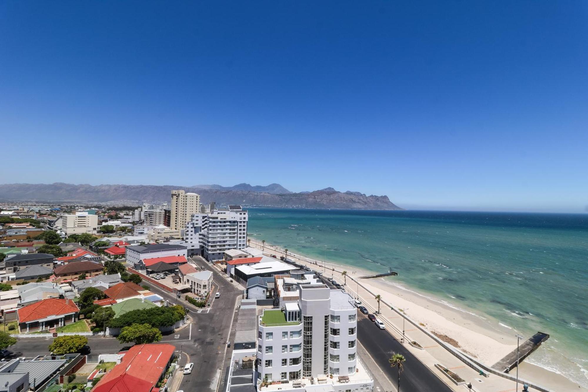 Apartment 1402 Hibernian Towers Luxury Self Catering Western Cape South Africa