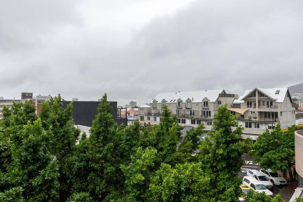 Kloof Street-heart Of The With Parking And Netflix * Cape Town