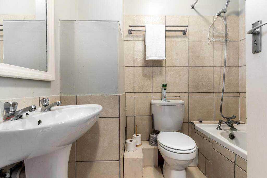 Kloof Street-heart Of The With Parking And Netflix Apartment *
