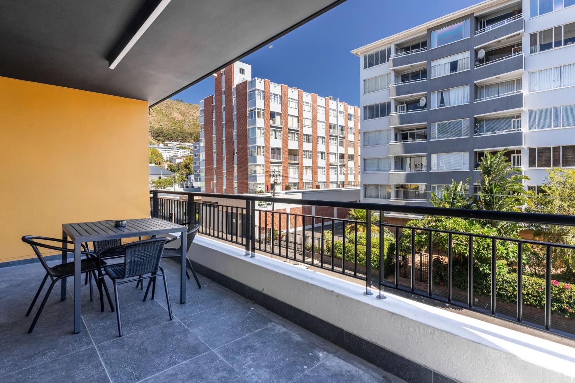 Apartment 205 Marvol On Hall Sea Point Cape Town