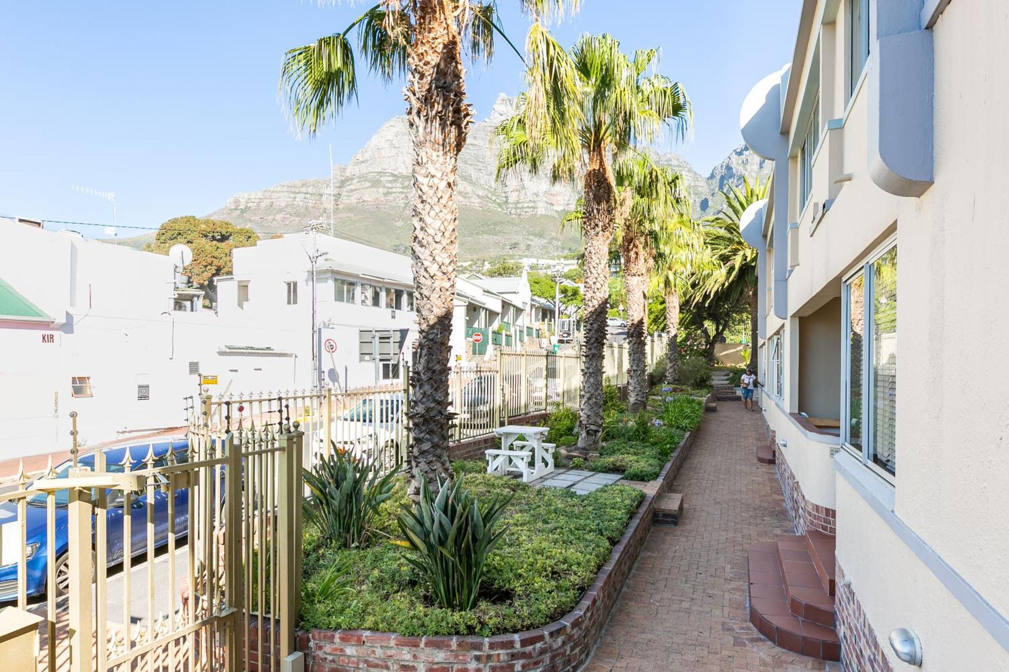Camps Bay Village - And Aparthotel