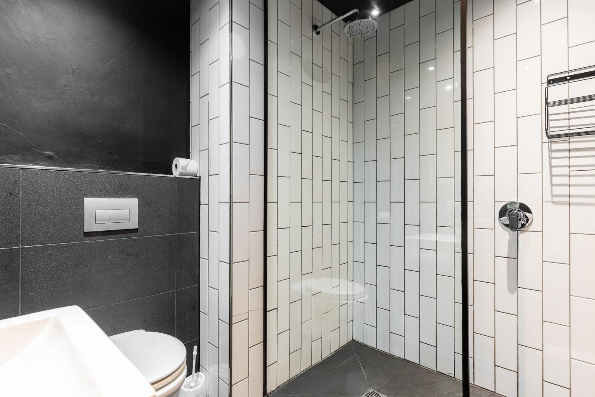 Apartment 418 Wex1 By Perch With Daily Housekeeping