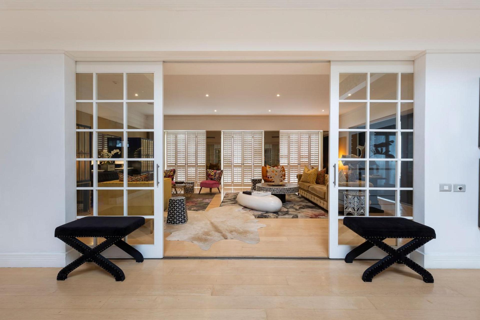 Clifton Yolo Spaces - Clifton Mansion Guest house