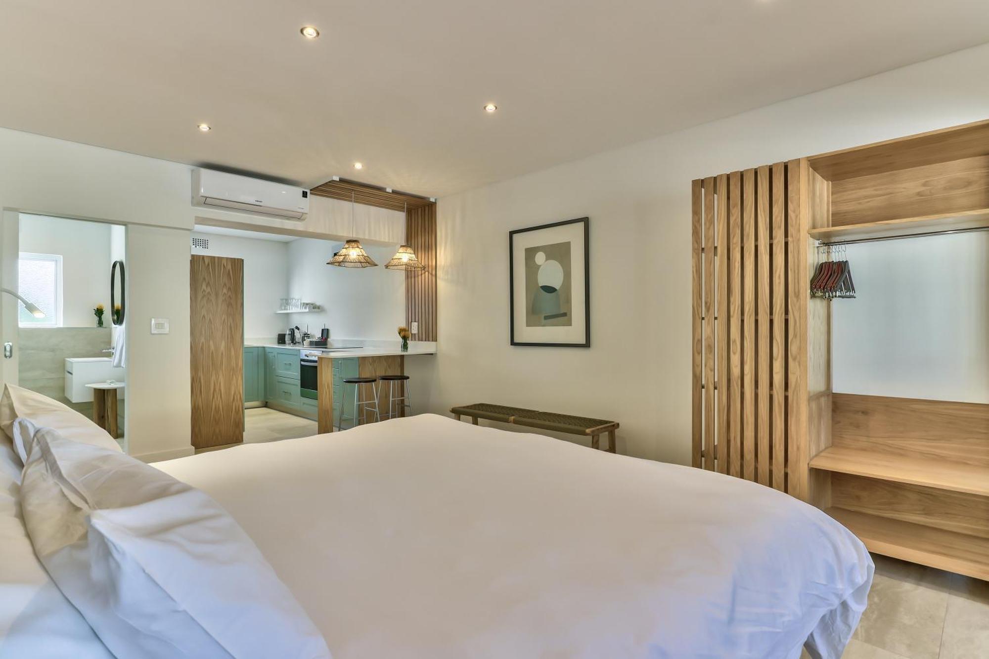 Camps Bay Family Apartment