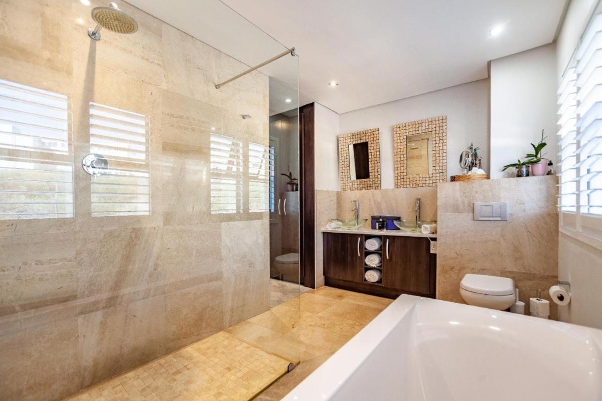 Villa Budaya - Luxury Living In A Security Estate Cape Town