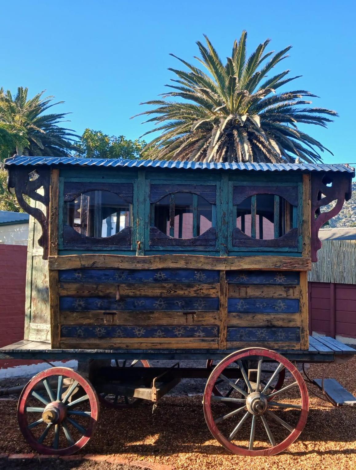 Gypsy Wagons - Surf And Yoga- Kommetjie,cape Town Luxury tent *