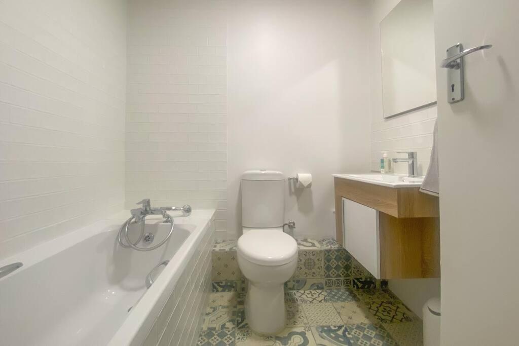 Apartamento Kalk Bay Stylish 2bed With Balcony, Views & Pool 34sjt Cidade Do Cabo