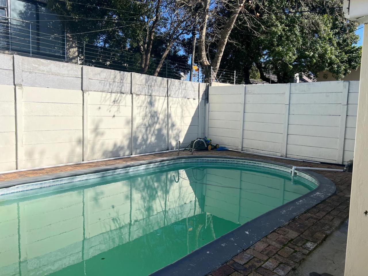 Claremont * Cape Town